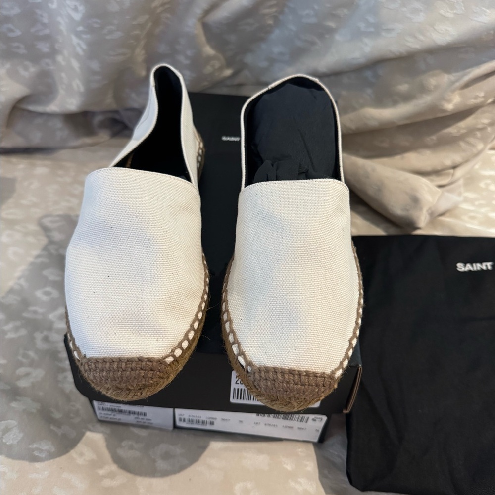 100% Auth. YSL Espadrilles with Gold Logo! - Picture 3 of 4